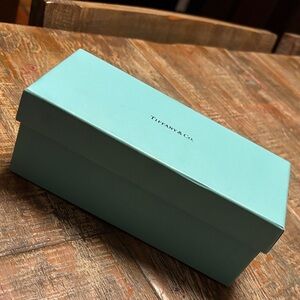 Tiffany & Co. Turquoise empty sunglasses 🕶️ 📦